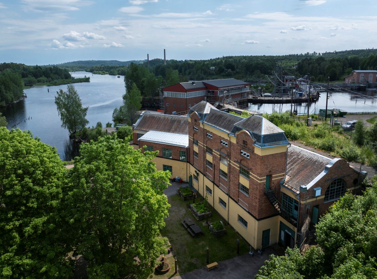 Gamla kraftstationen hus och alv Gamla kraftstationen hus och alv